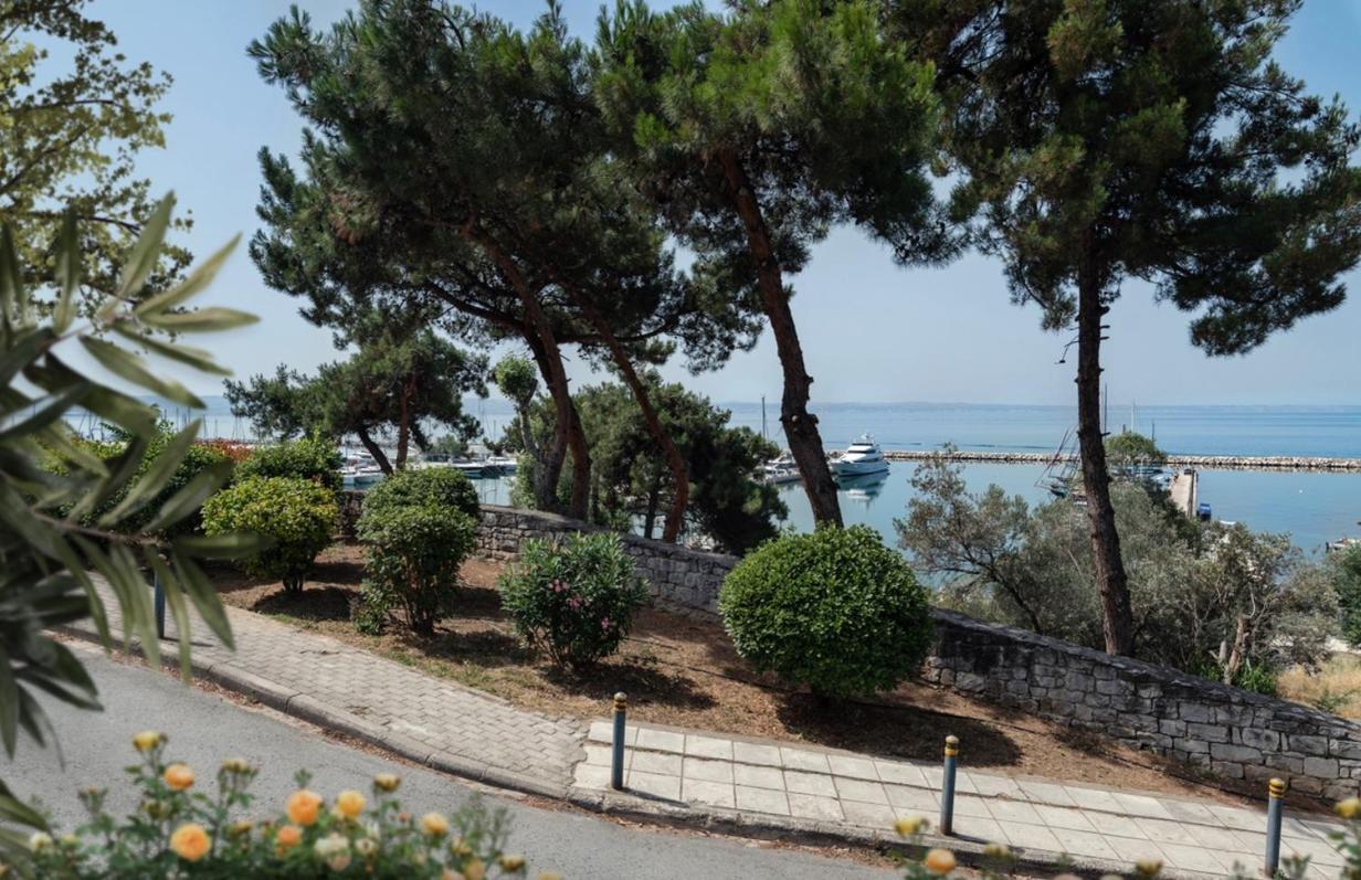 New! By The Sea Apartment Rohini Thessaloniki Exterior photo